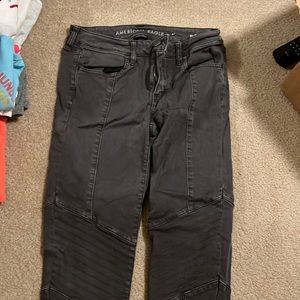 AMERICAN EAGLE SUPER STRETCH SIZE 6